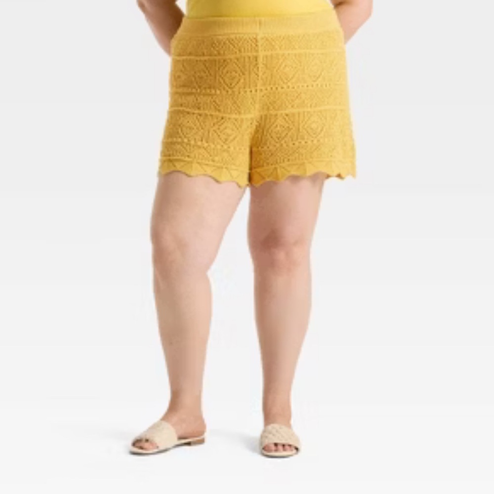 NWT Women’s High-Rise Crochet Bright Yellow Knit Pull-On Shorts; 1X